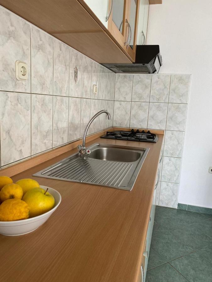 The Ana Apartments Komiza Luaran gambar