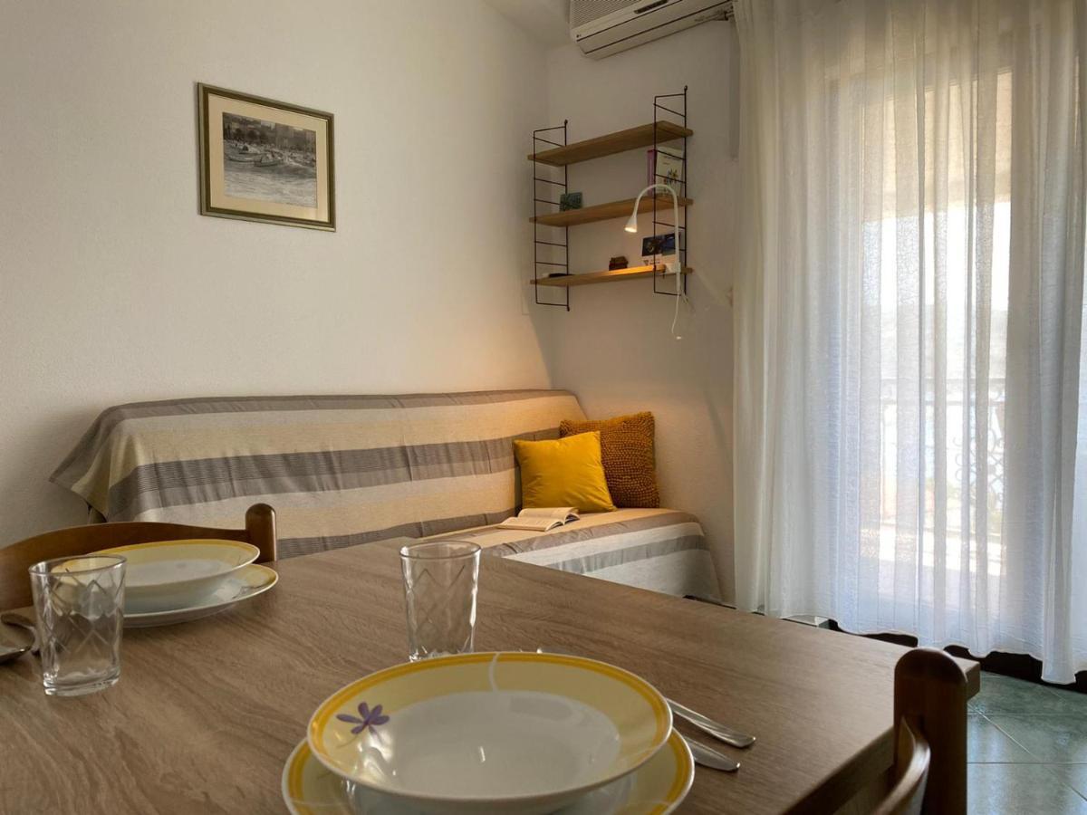 The Ana Apartments Komiza Luaran gambar