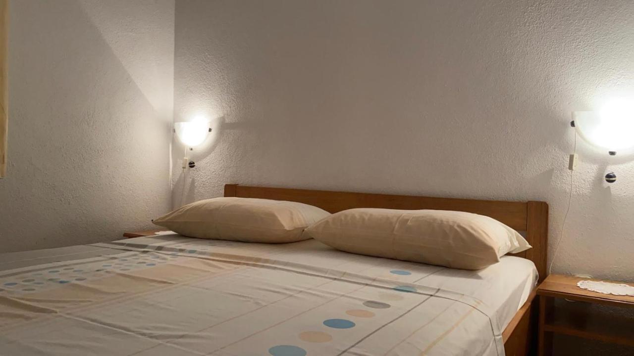 The Ana Apartments Komiza Luaran gambar