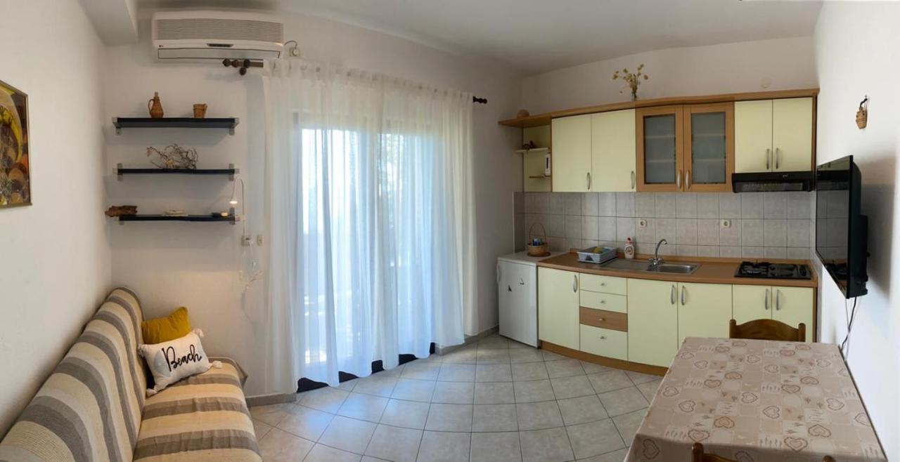 The Ana Apartments Komiza Luaran gambar