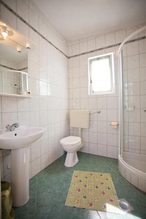 The Ana Apartments Komiza Luaran gambar
